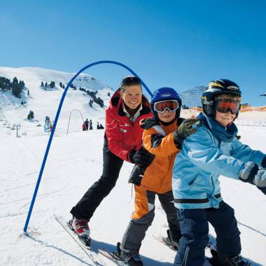 Die Skischule mit Skiverleih